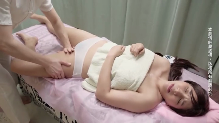 【桃视频】 被男技师按摩淫荡挑逗 - 熟睡时被偷偷无套插入爆操