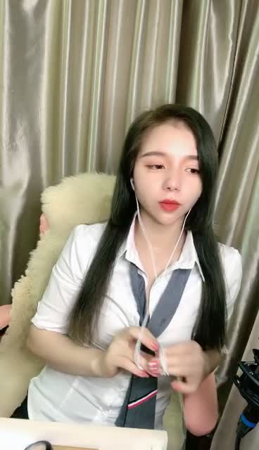 全网第一逼红果果四月三号