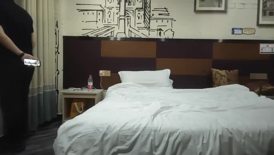 捶子探花_啪啪酒店少妇深入交流