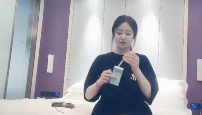 约操高端清纯白嫩邻家女 初恋的感觉回来了